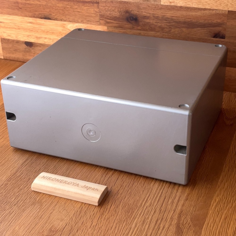 Stackable Telescoping MiniDisc Storage Case - Hold 30 MDs each Silver Used #50