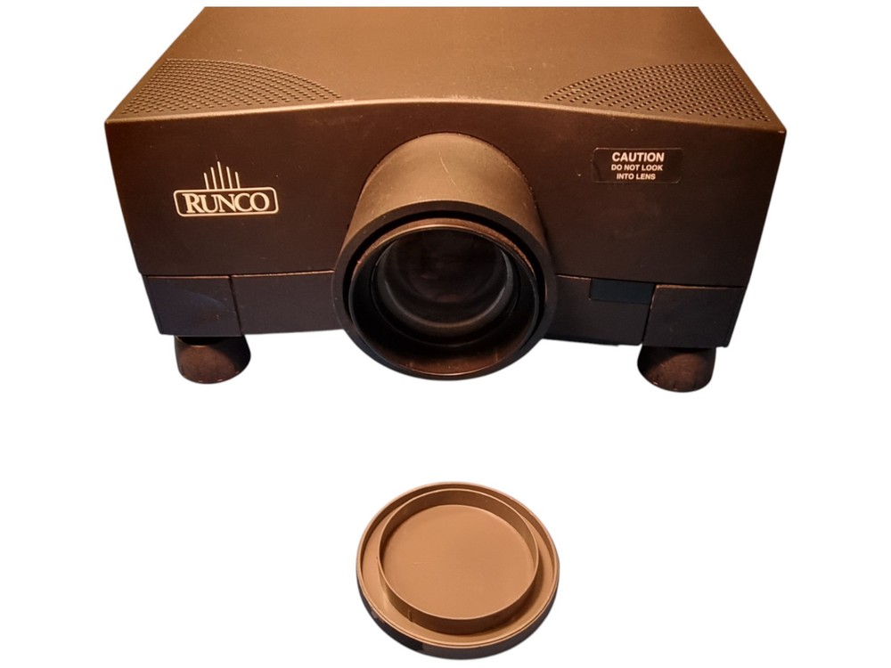 Runco LCP-500 (MultiSync MT600) LCD Projector
