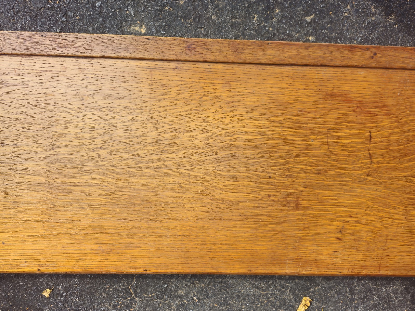 Globe 17in X 41.5in Ogee Tiger Oak Stacking Office File Top