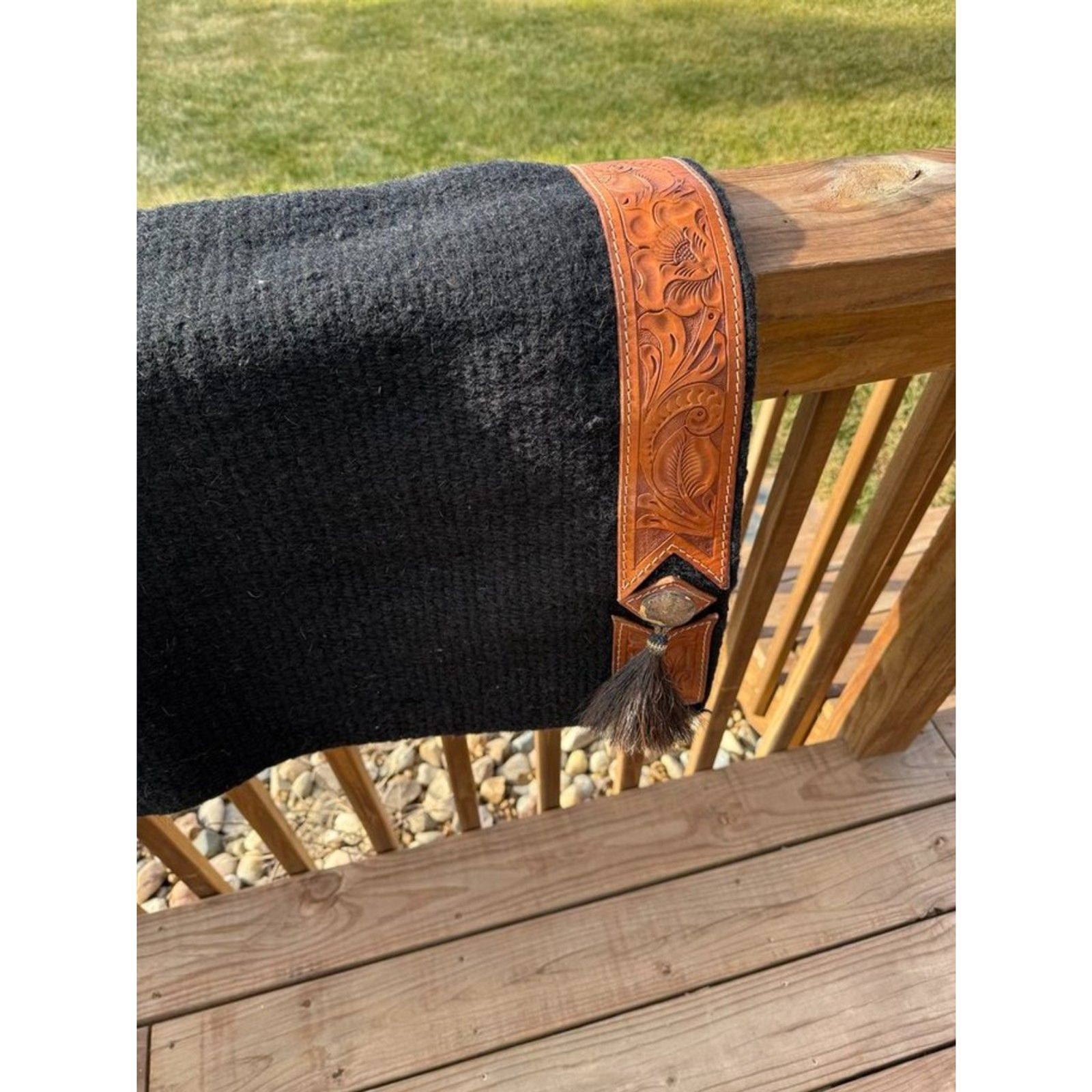 Western Black Leather Saddle Horse Blanket Horsehair tassel 34" x 34"