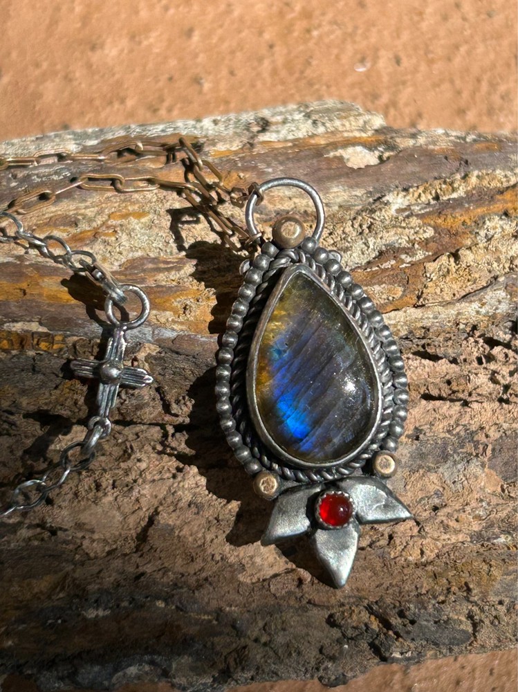 Native New Mexico Labradorite Pendant
