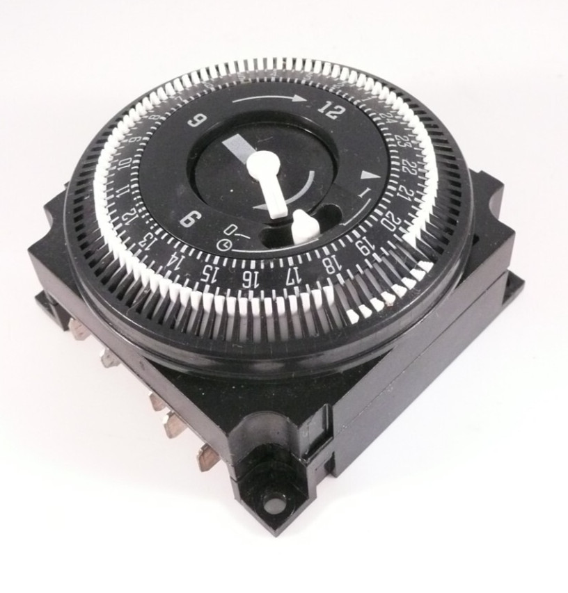 Watts / Grundfos Line Voltage Mechanical Circulation Pump Timer