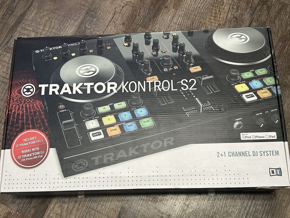 Native Instruments TRAKTOR KONTROL S2 MK1 2-Channel 2-Deck DJ Controller Music