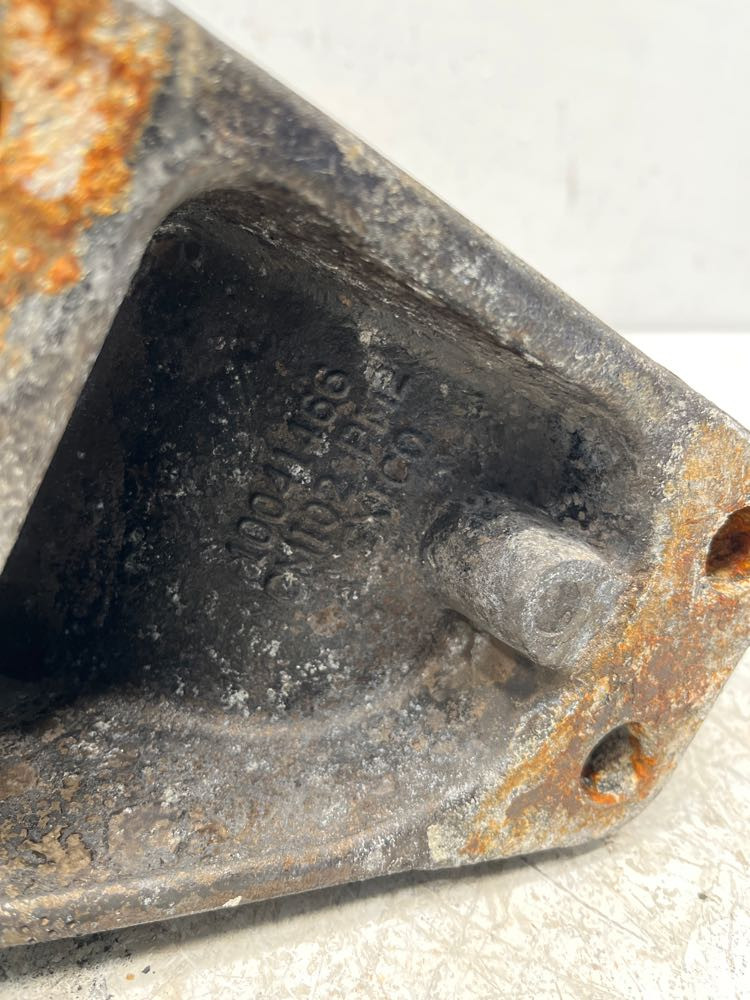 Peterbilt Cab Mount A856136 (630-10781)