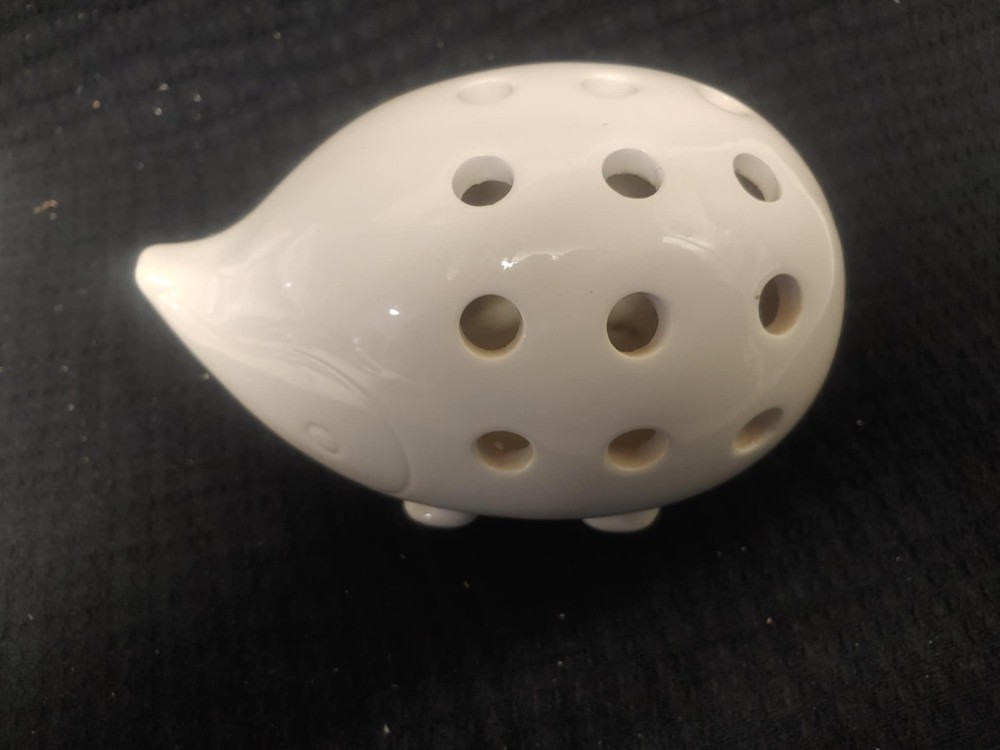 lenny mud ceramic hedghog pencil holder