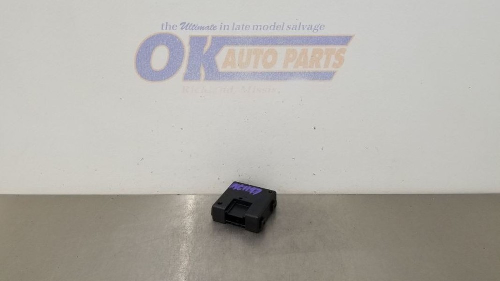 19 CHEVY CAMARO INTERIOR LIGHTING CONTROL MODULE 84153119