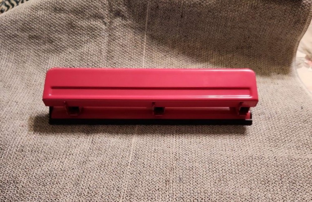 3 Hole Punch Rose Color