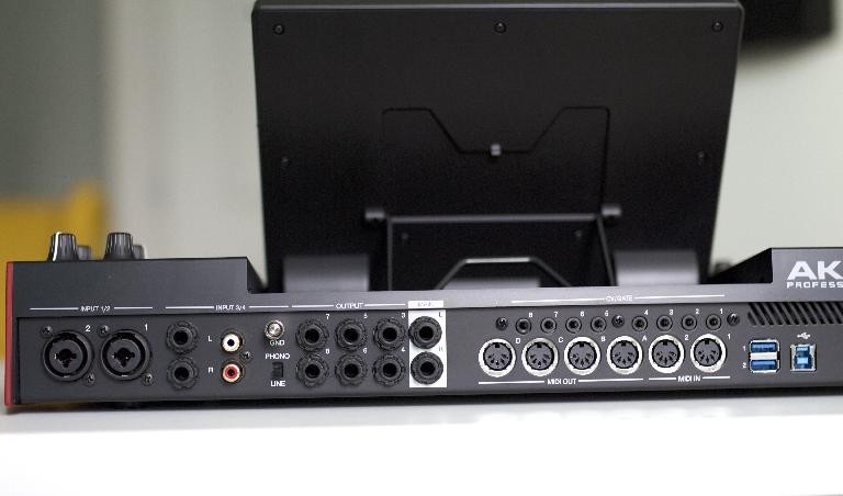 Akai Professional MPC-X Standalone Sampler and Sequencer