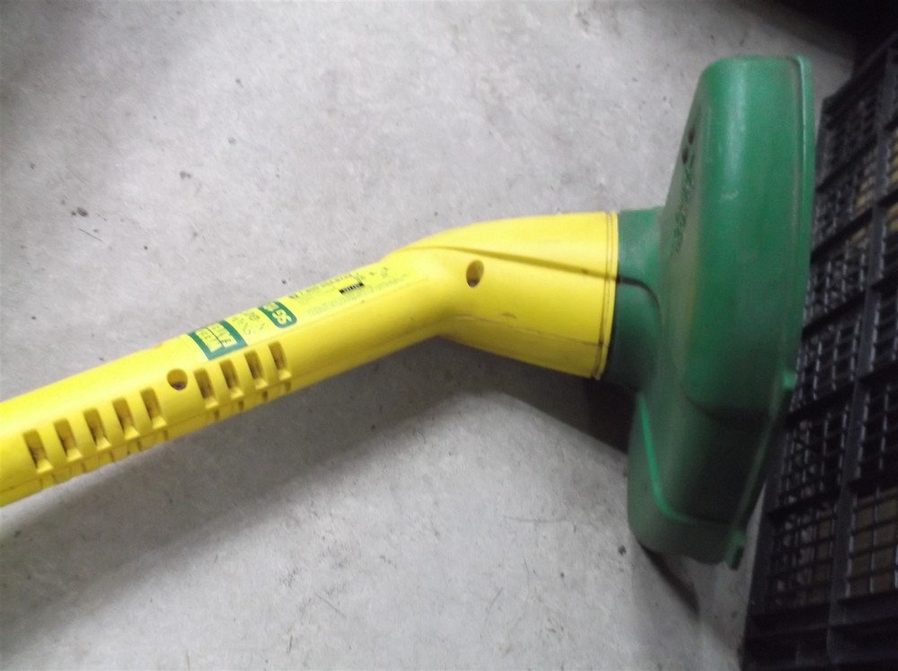 Vintage WEED EATER SNAP N GO SG12 String Trimmer 981490