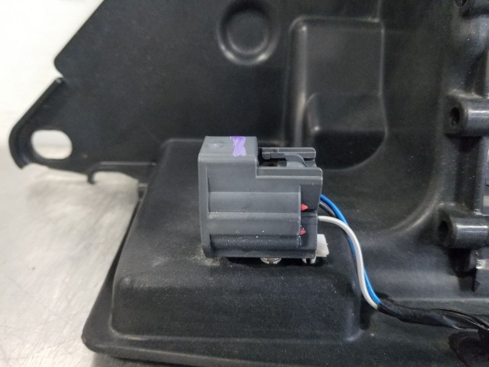 19 2019 RANGE ROVER 5.0L AIR SHUTTER