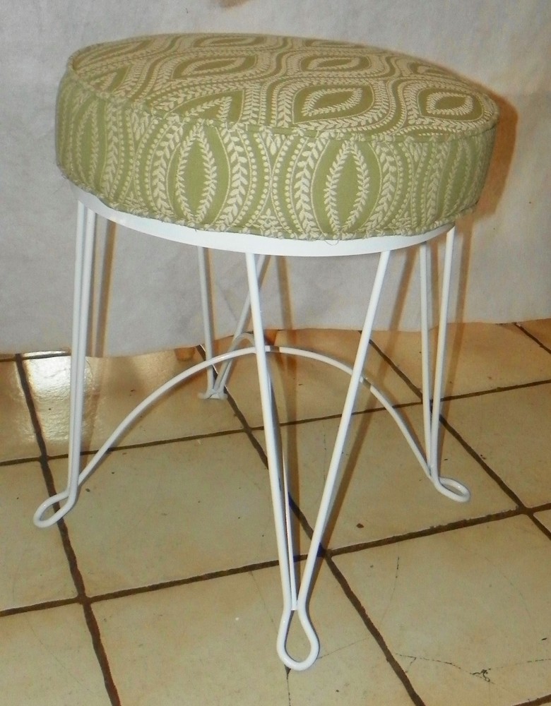 Round Iron Vanity Stool / Bench (VB-28)