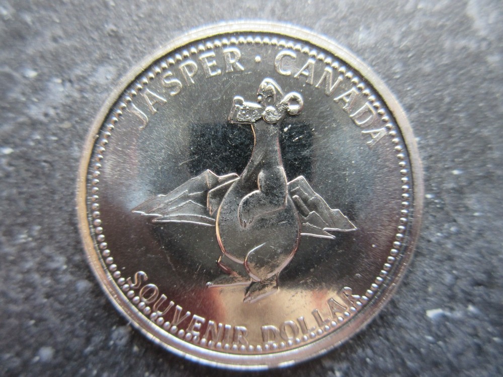 1983 Jasper Dollar Indigenous Wolves Wolf