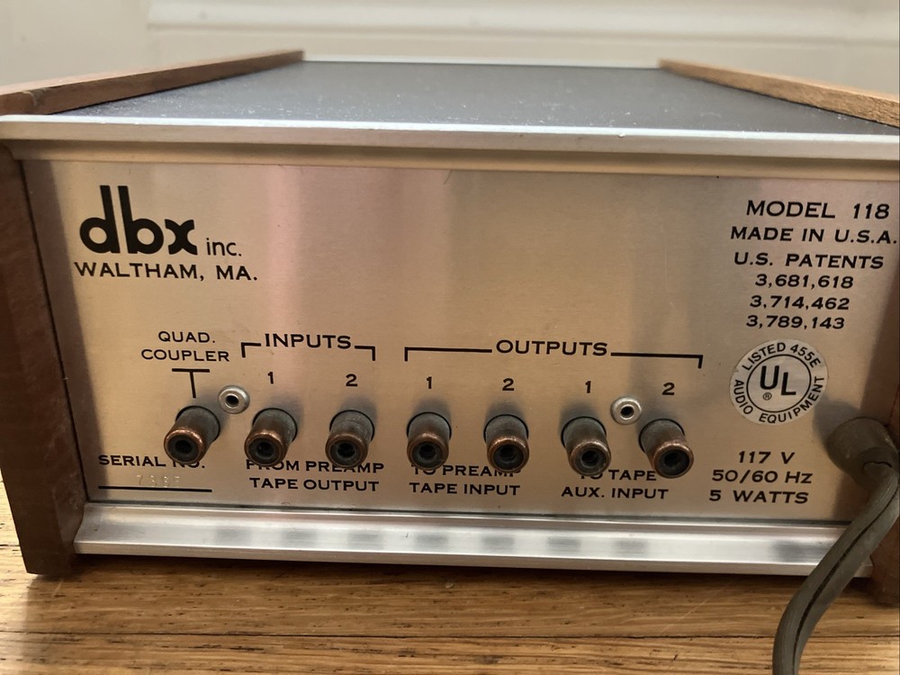 DBX 118 Dynamic Range Enhancer Linear Expander Compressor Peak Unlimiter