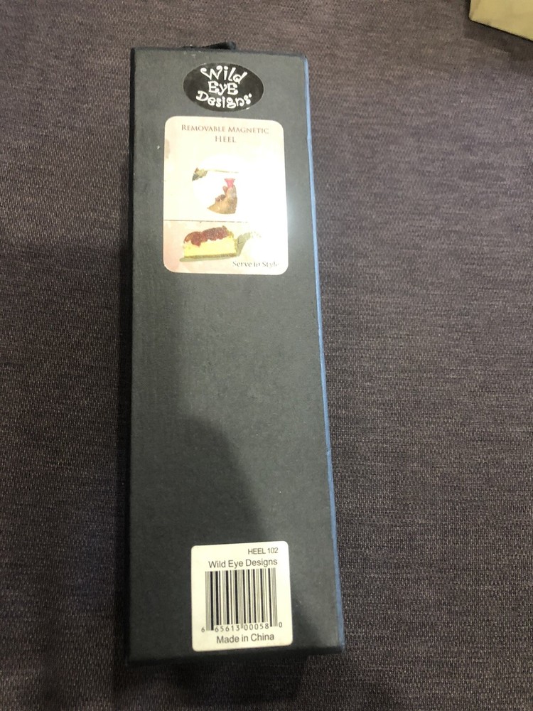 NEW IN BOX Wild Eye Designs High Heel Cake Server