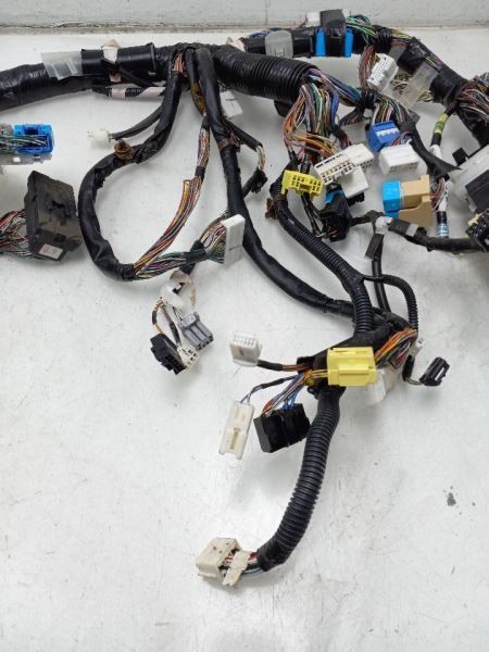 06 TOYOTA SEQUOIA DASH WIRE HARNESS