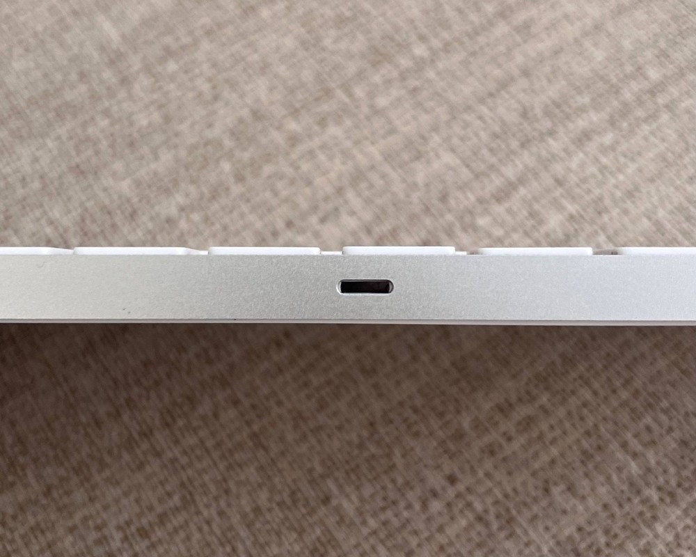 Apple A1644 Magic Keyboard A1657 Magic Mouse 2 + Charger + Cable