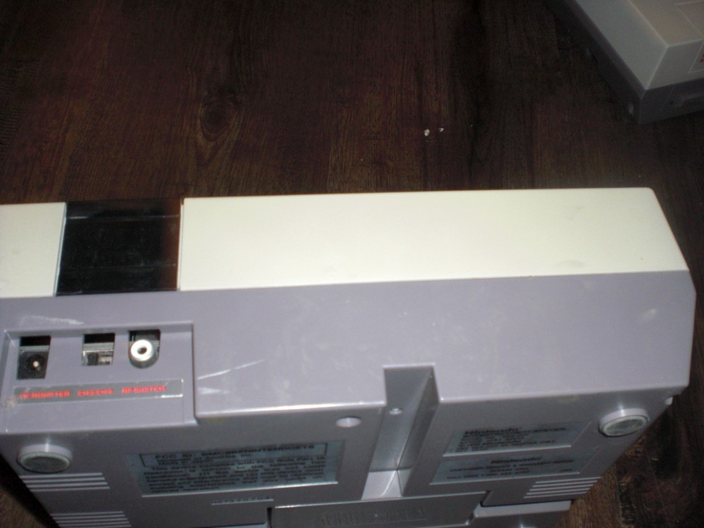 Nintendo Entertainment System NES Original Console Only NO CORDS Tested Worked 2