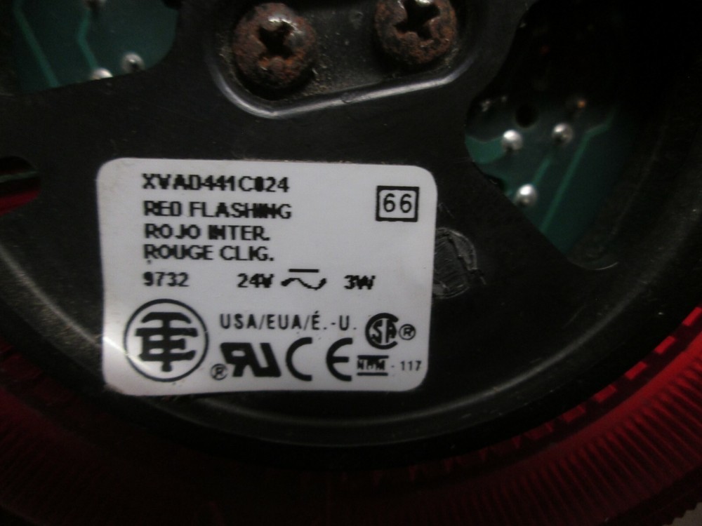 TELEMECANIQUE STACK LIGHT MODULE XVALC3R, XVACD441C024 FLASHING RED LED 24VAC/DC