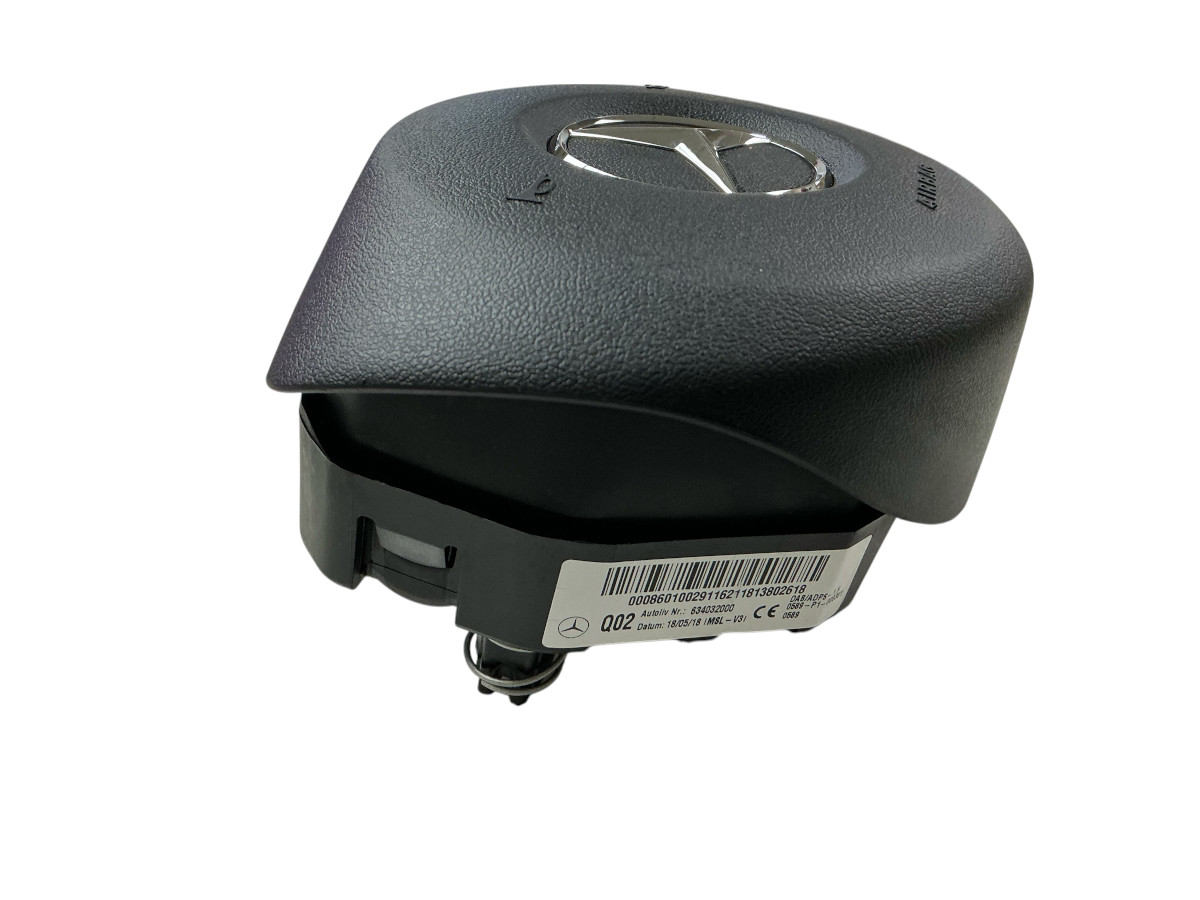 2017-2018 Mercedes-Benz E300 E400 E43 E63 driver wheel airbag BLACK 000 860 1002