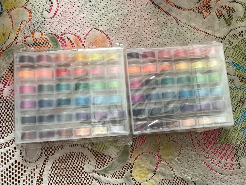 Prewound Bobbins 72 pcs Style A Size CS multi colors
