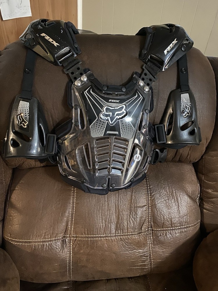 FOX RACING YOUTH MEDIUM CHEST PROTECTOR ROOST DEFLECTOR