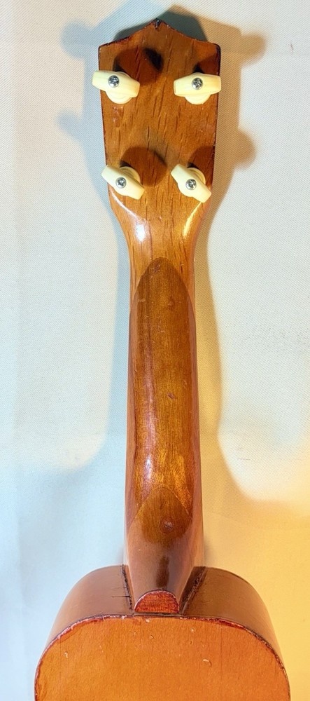 HAWAII UKULELE