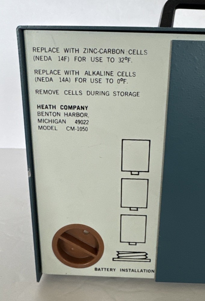 Heathkit Engine Analyzer Model CM-1050 With Cords Vintage Untested Clean