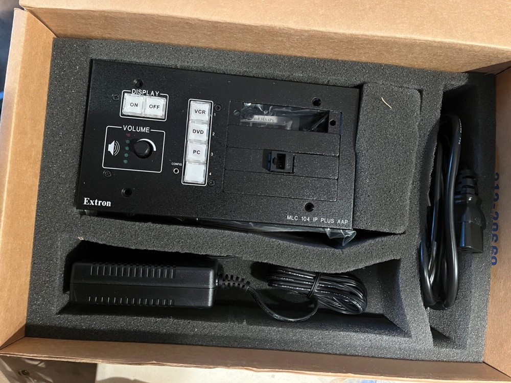 Extron MLC 104 IP Plus AAP BLK