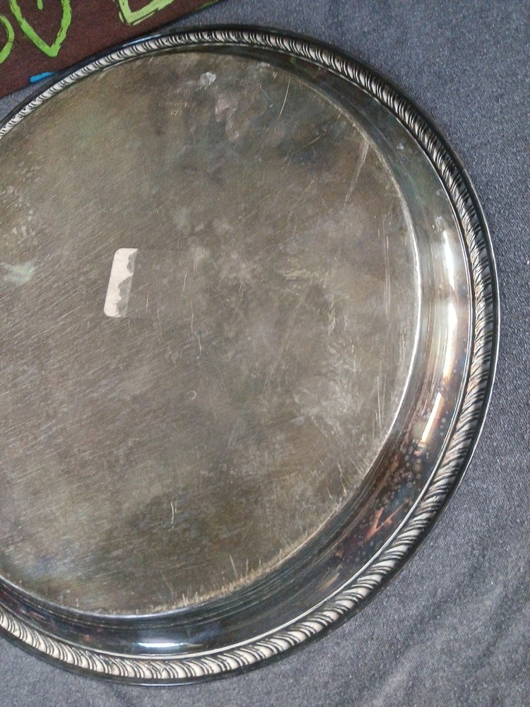 WM Rogers Silverplate Round Serving Tray Style 871