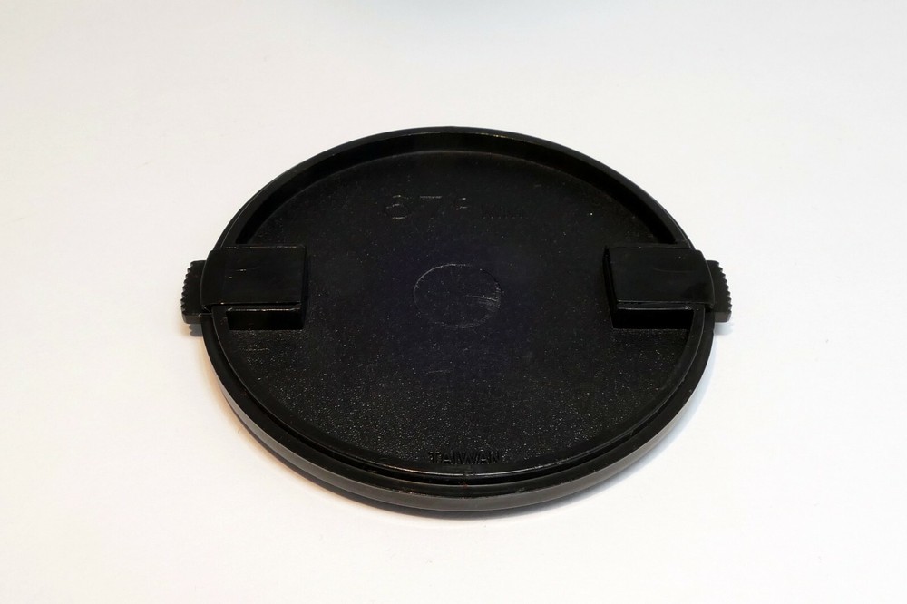 67mm snap on type Lens Front Cap black