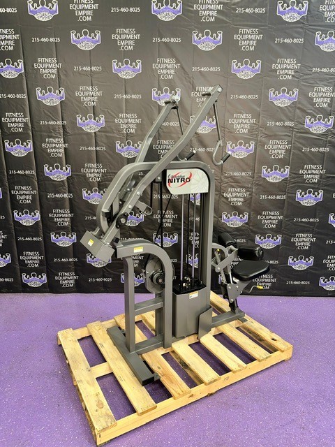Nautilus Nitro Lat Pulldown w / Swivel Handles