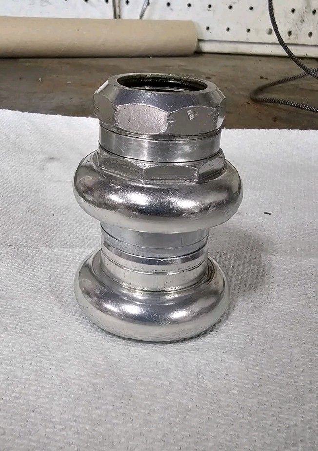 Tange 1” threaded headset Good Functional Condition