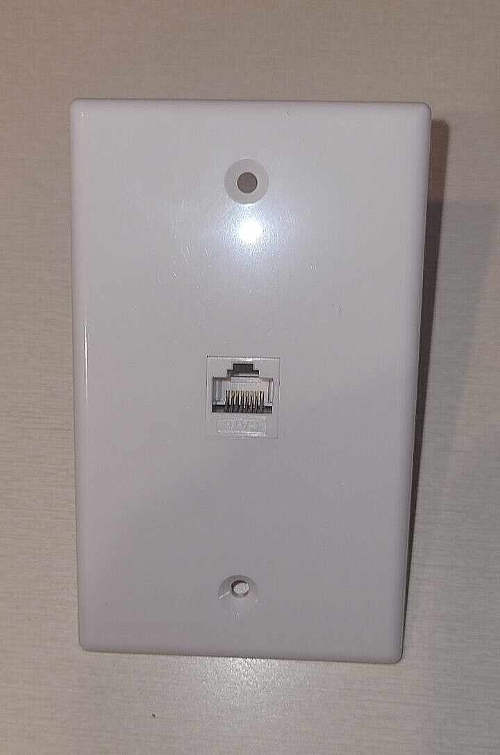 1 New Ethernet Wall Plate CAT6 1-Port RJ45 Single Gang Network Female White