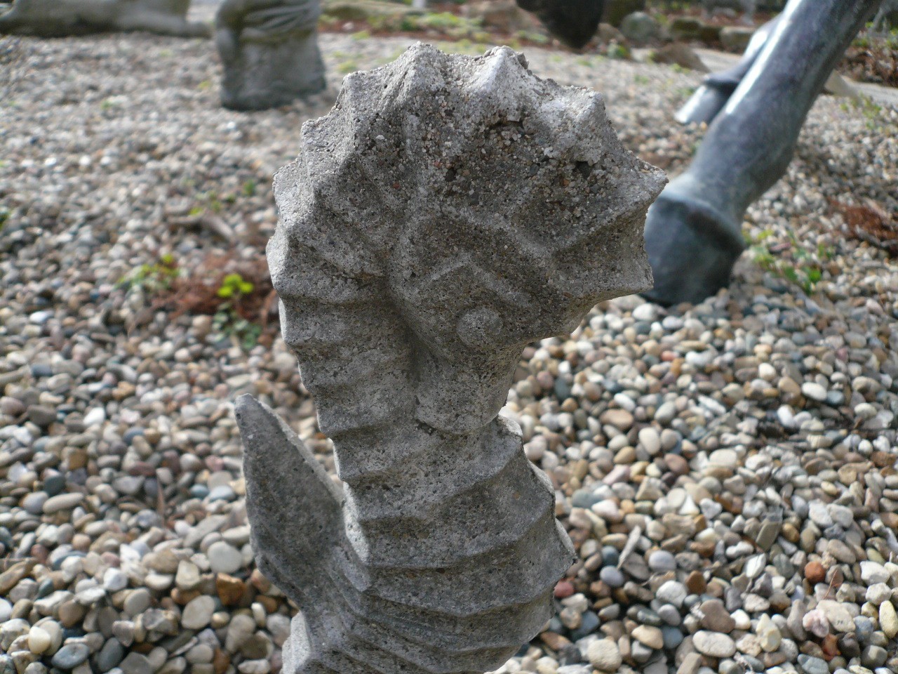 Topper Vintage Cement Concrete Garden Seahorse Statue 11-Inch
