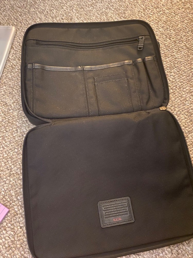 Tumi Black Ballistic Nylon Tablet iPad Zip Case organizer EUC