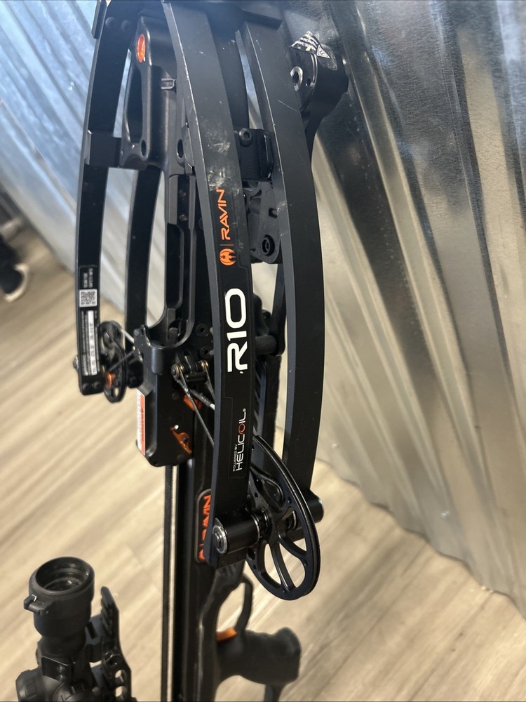 Ravin R10 Crossbow w/ arrows