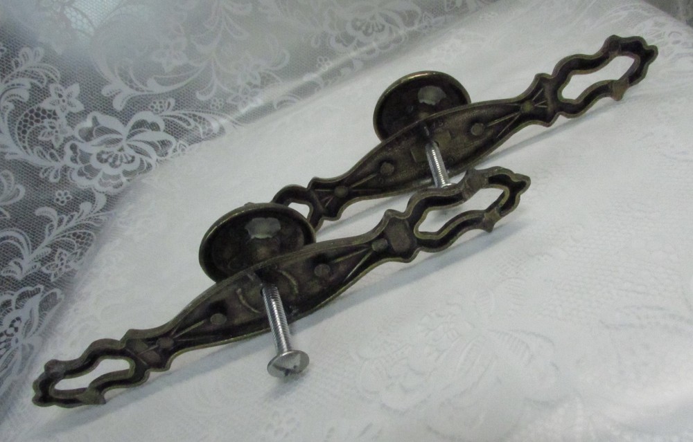 Vintage Brass DRAWER PULLS Knobs Button Handle w Back Plates Canada CK3144 SP13