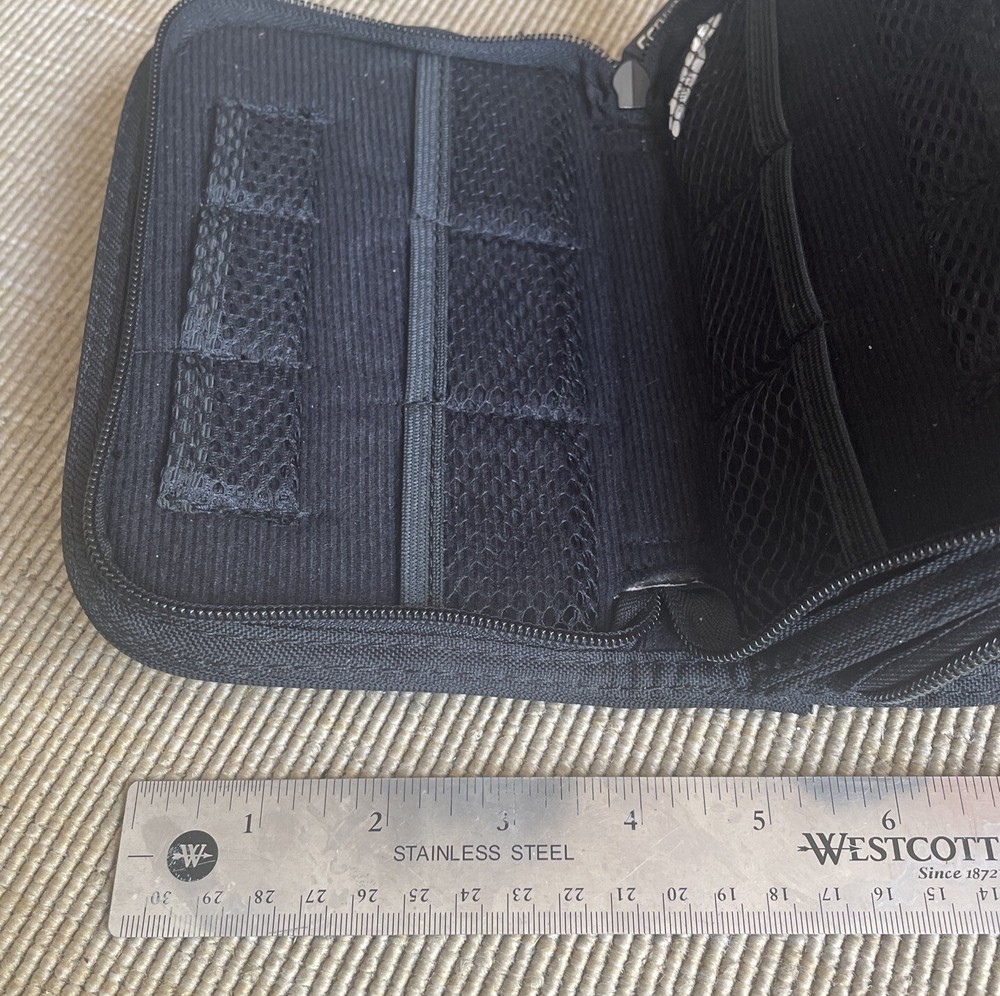 SCORE SD CARD & ACCESSORIES HOLDER CASE