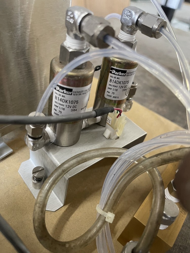 API 200A NOx Analyzer Moly Converter Assembly 018720000 w/ Valves