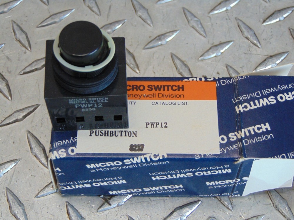 NEW MICRO SWITCH PWP12 BLACK PUSH BUTTON