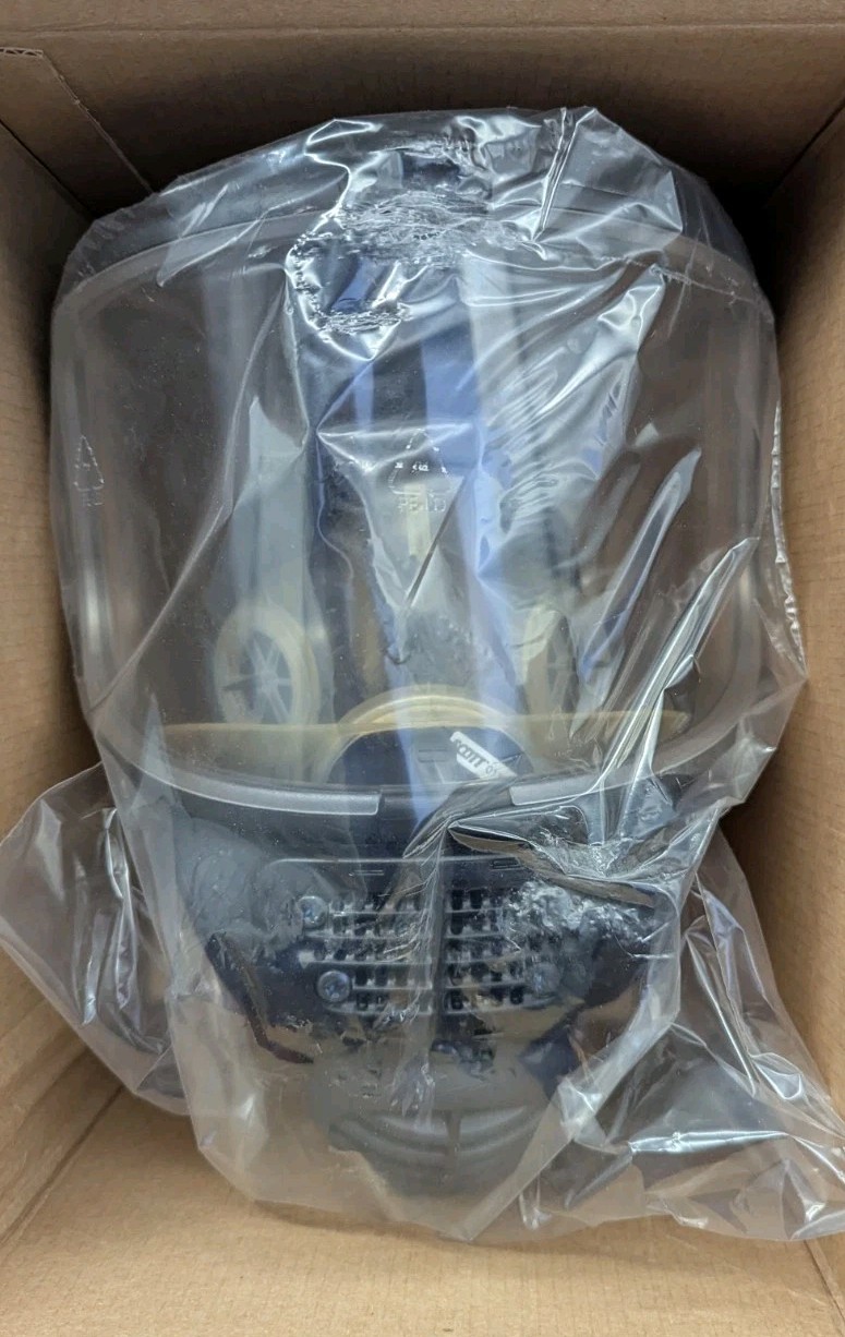 SCOTT PROMASK 40 Brand New Never used with manual/health and safety