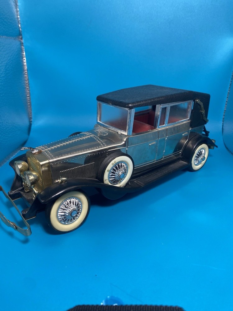 1928 Lincoln Model L Transistor AM Radio - Solid State