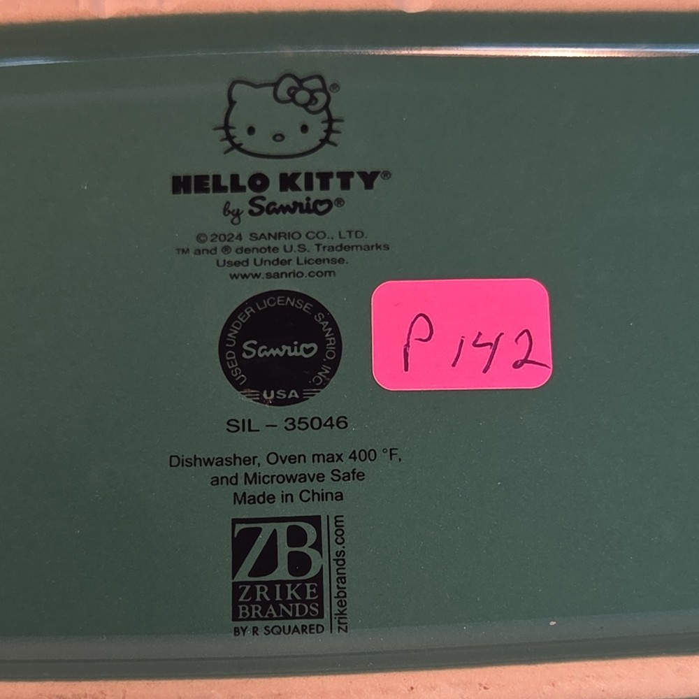 Hello Kitty by Sanrio 12" Green Red Rectangle Ceramic Baking Dish Oven Safe