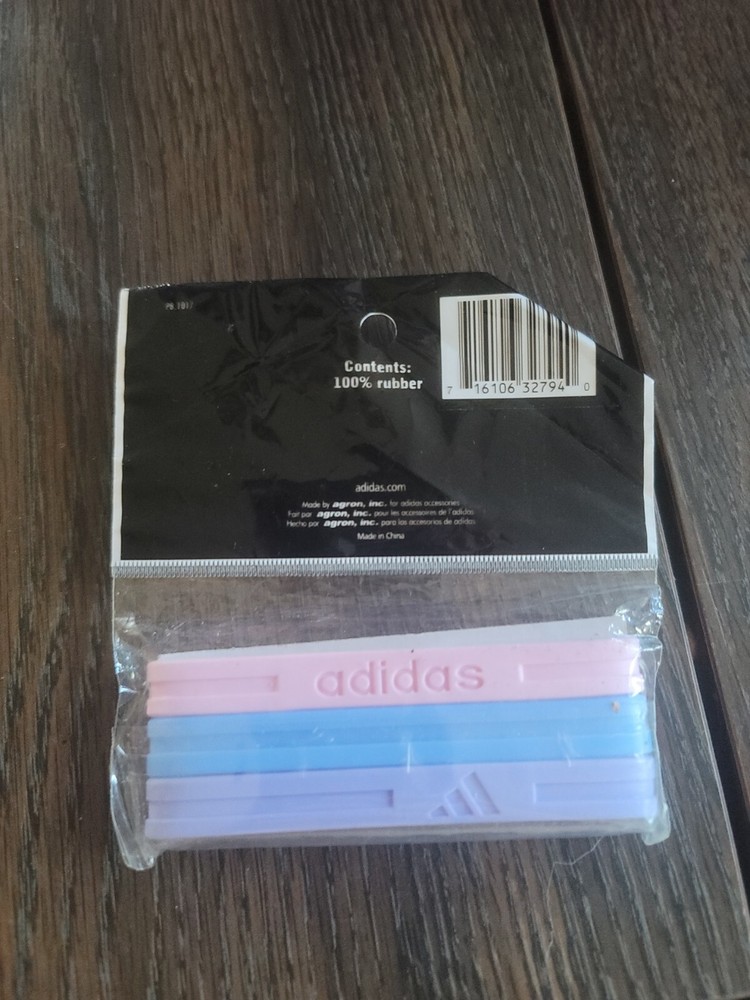 Adiads Wrist Stripes