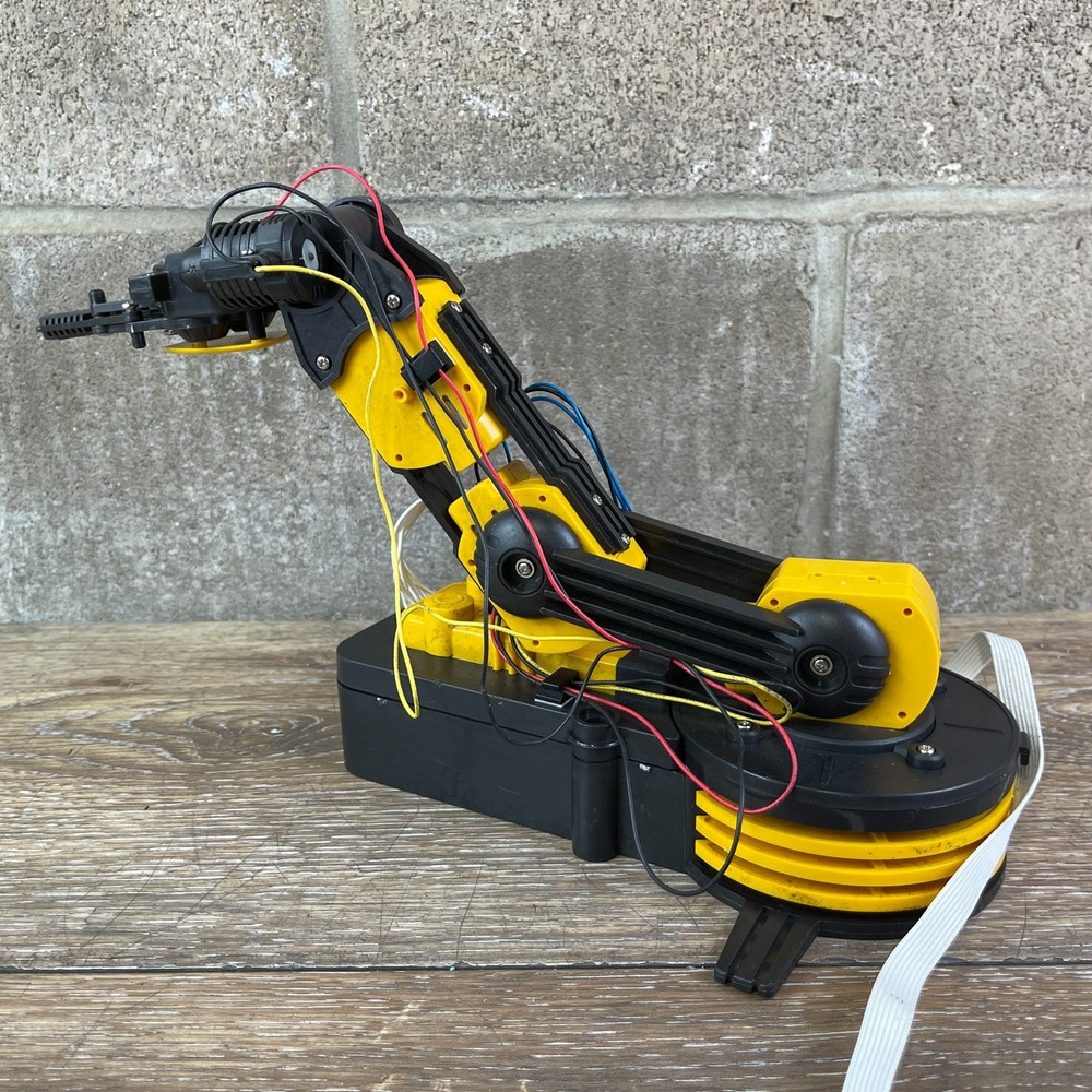 Black/Yellow Robotic Arm Edge Kit With Wired Controller with remote