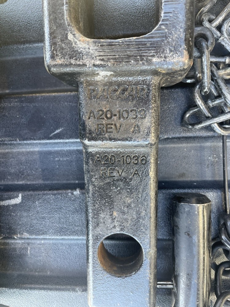 Paccar/Kenworth A20-1036 Tow Hook Set