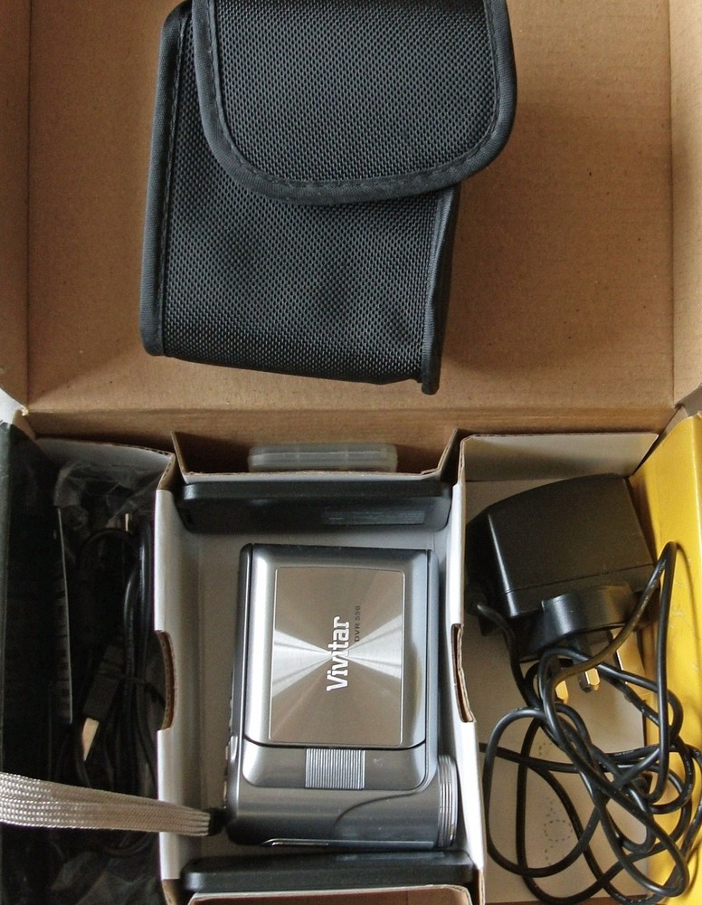 Vivitar DVR 550 5.2 Megapixels Digital Video Camera
