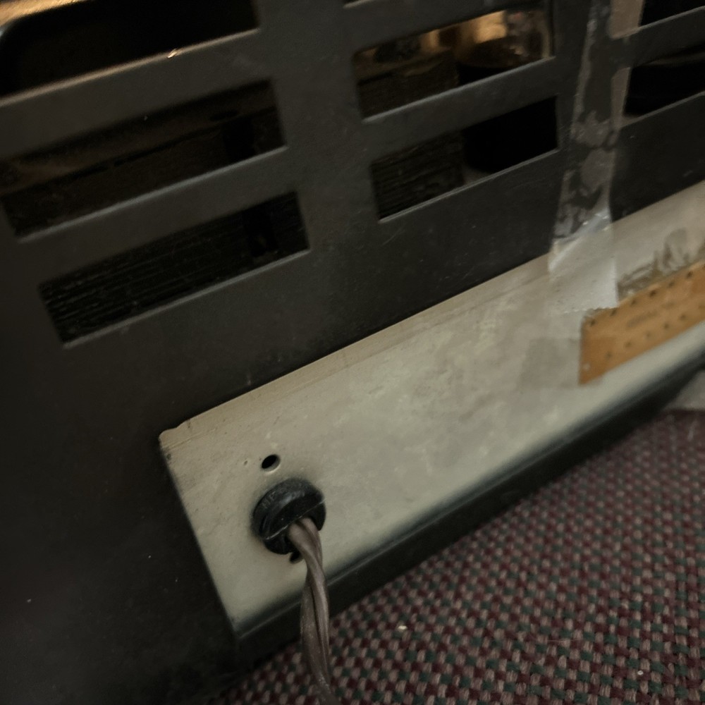 Vintage Hallicrafters S 85 Short Wave Ham Radio Receiver Powers On Buttons Work