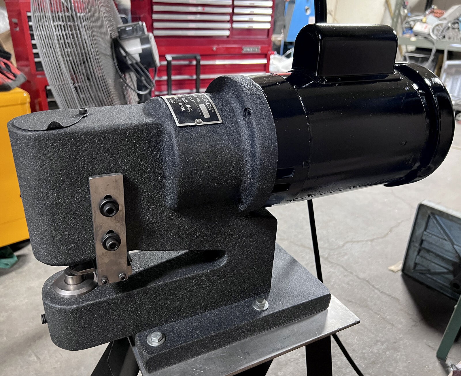 USA MADE! NICE HECK MODEL 3 1/8" TRACE-A-PUNCH DUPLICATING NIBBLER w/ STAND