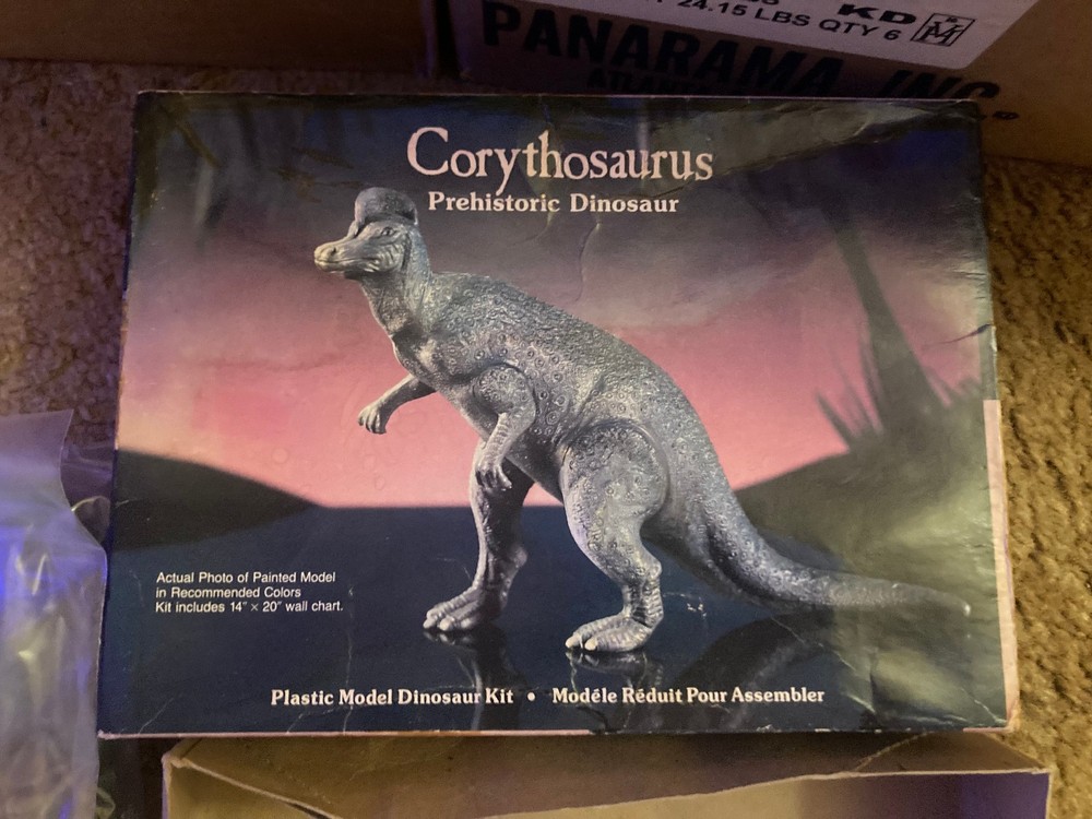 Lindberg 267 Corythosaurus Dinosaur Plastic Model Kit